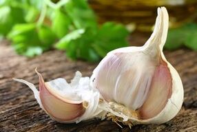 garlic as a means of removing papillomas